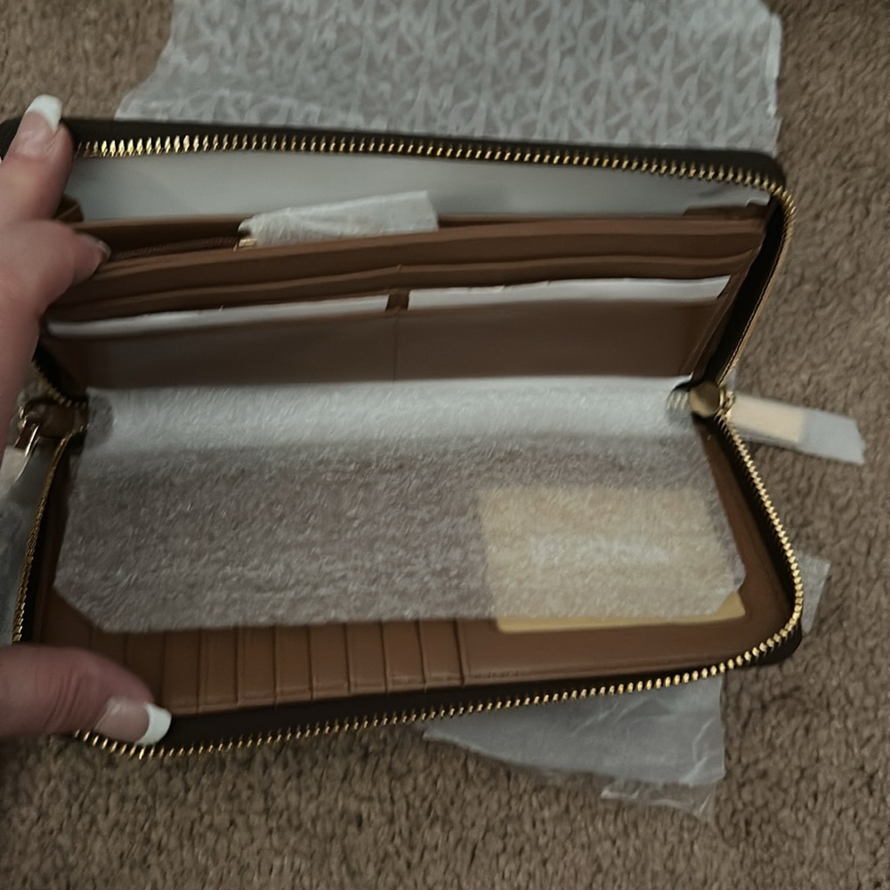 Michael Kors Black and Brown Zip-Around Wallet - Picture 4 of 4